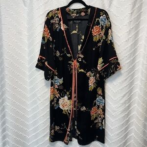 Floral Haute Monde Robe Kimono